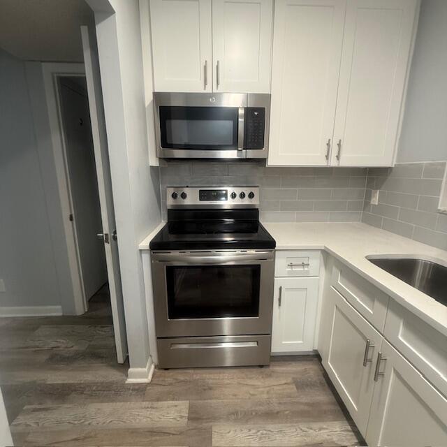 GOLDEN LAKES VILLAGE COND - Residential