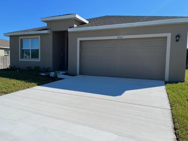 4/2 CBS home. Great location built in 2022. Close to shopping and restaurants. Easy access to I-95 and turnpike.