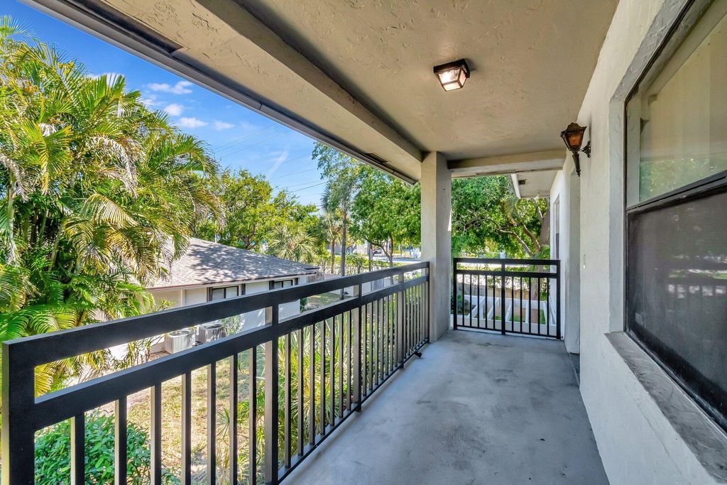 Photo of 3107 SW 20th Terrace #20a2, Delray Beach, FL 33445 (MLS # R11074167)
