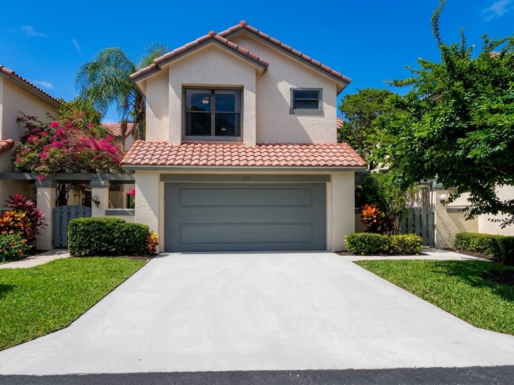 Photo of 5522 CROYDON Court, Boca Raton, FL 33486 (MLS # B26080042)