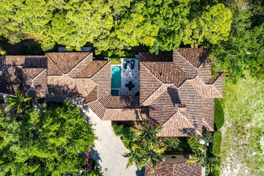 312 Villa Drive just listed! Step inside one of the premier Club Cottages available now at Jupiter's most prestigious community, The Bear's Club! This is a unique opportunity to own a slice of paradise boasting privacy , golf and preserve views, and the only Tuscan ''little Italy'' style villa now available in Bear's. Tastefully decorated and offered fully furnished this large 4 bedroom 4.5 bath villa lives like a single family home. With an over-sized 1.5 car garage, private pool & spa, and out-door summer kitchen 312 Villa Drive was built & designed for the most discerning buyer. Featuring a large first floor master suite and three spacious en-suites upstairs, a chef's kitchen, and tongue & grove wood moldings everywhere, travertine chiseled floors, and much more! The Bear's Club offers a life-style unparalleled in Palm Beach County with 24-7 concierge available, world class security, and the highest standards in Golf Community living! Membership is optional, steps from the club-house, privacy - views - top tier location!