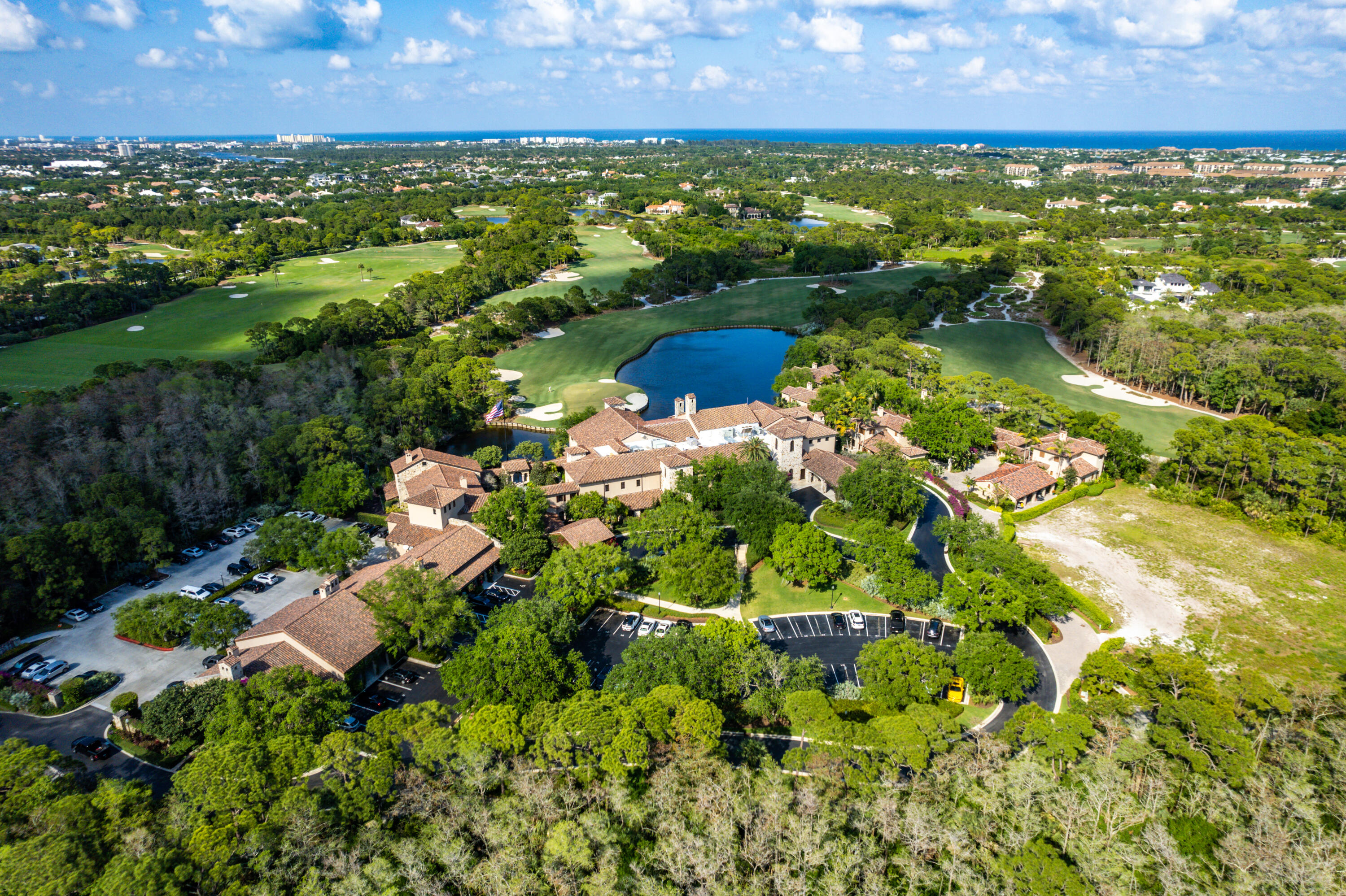 BEARS CLUB VILLAS CONDO - Residential