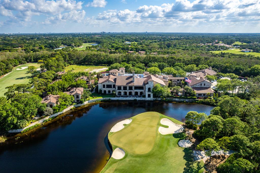 BEARS CLUB VILLAS CONDO - Residential