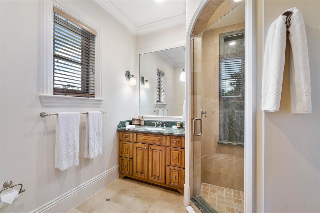 BEARS CLUB VILLAS CONDO - Residential