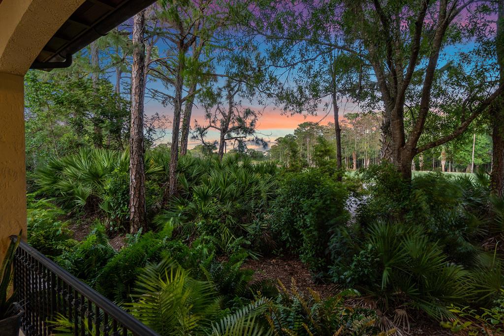 BEARS CLUB VILLAS CONDO - Residential