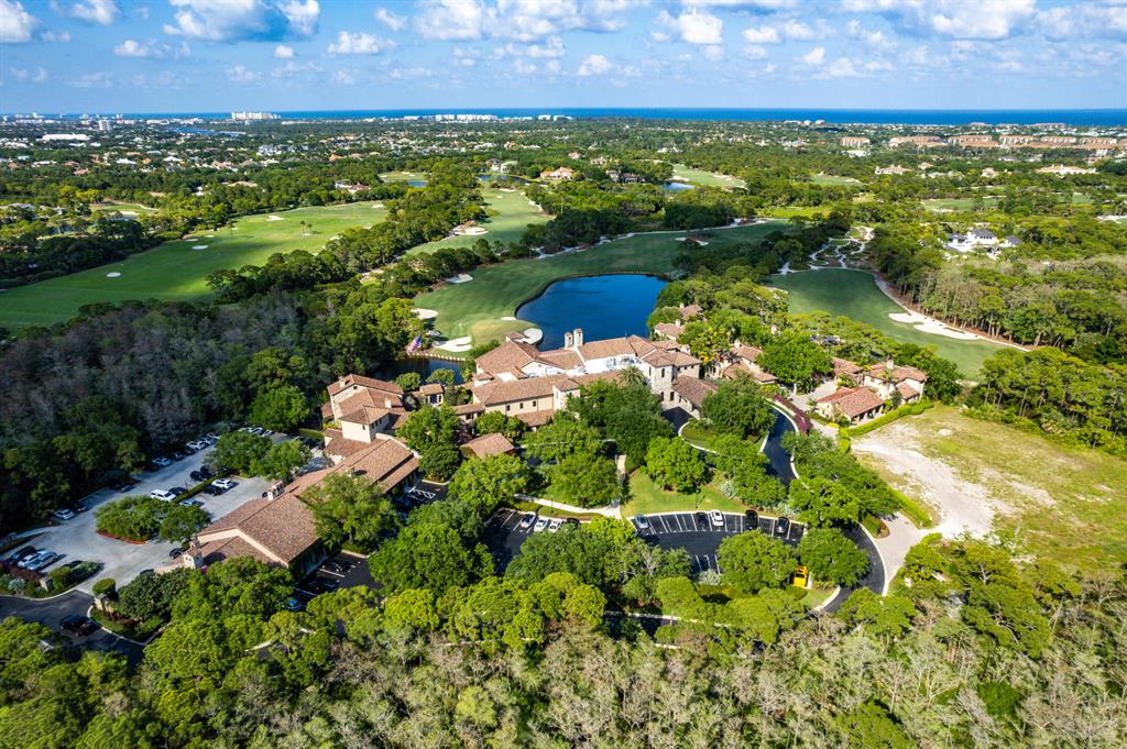 BEARS CLUB VILLAS CONDO - Residential