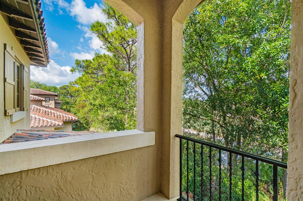 BEARS CLUB VILLAS CONDO - Residential