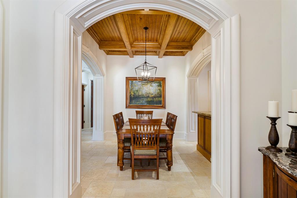 BEARS CLUB VILLAS CONDO - Residential