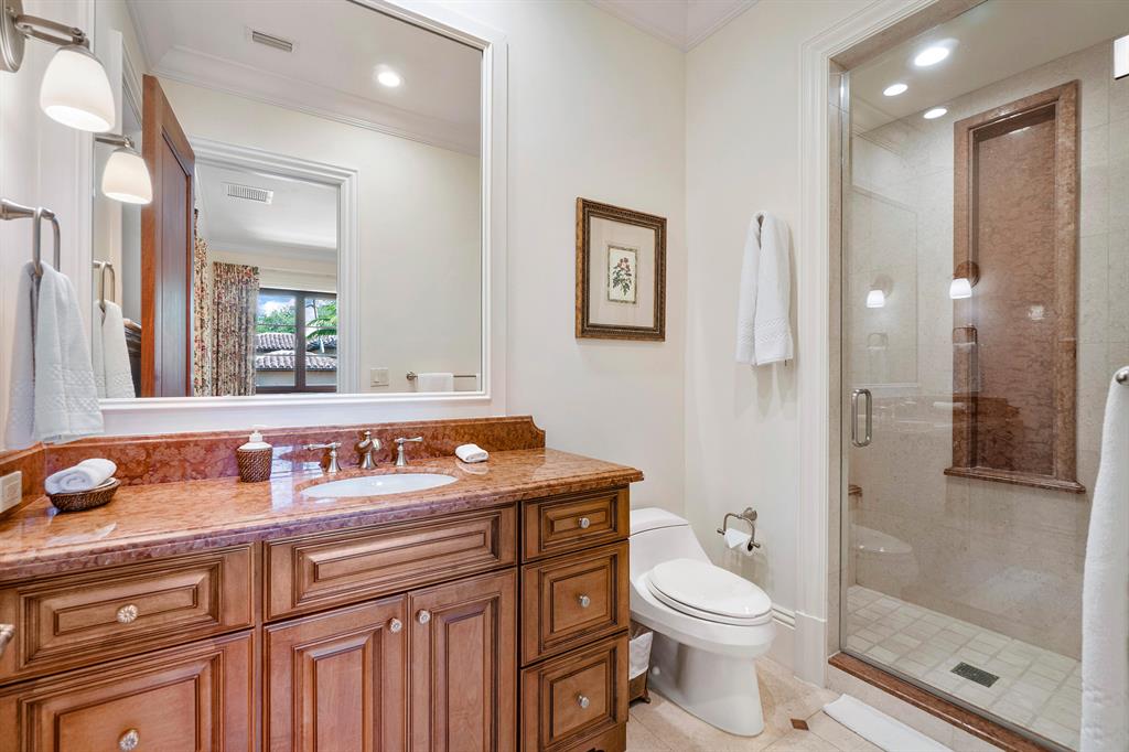 BEARS CLUB VILLAS CONDO - Residential