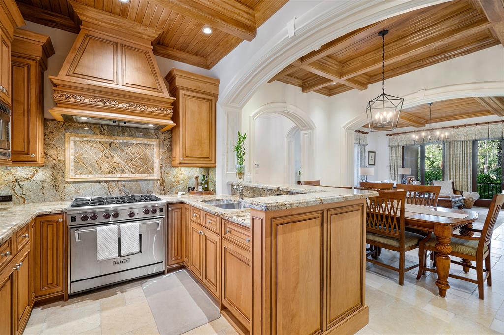 BEARS CLUB VILLAS CONDO - Residential