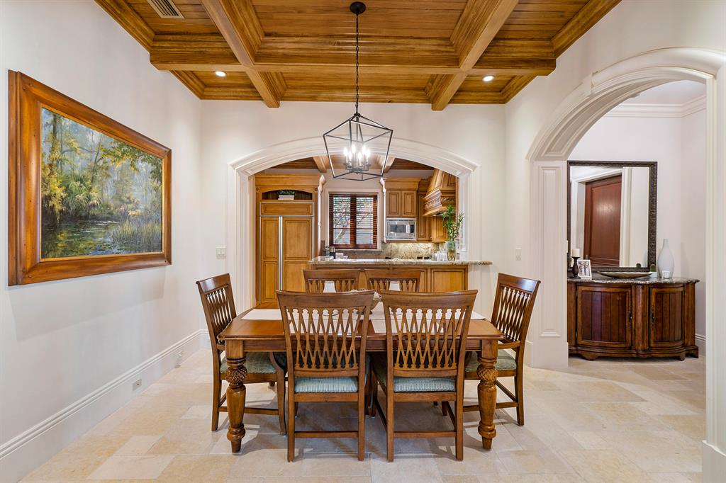 BEARS CLUB VILLAS CONDO - Residential