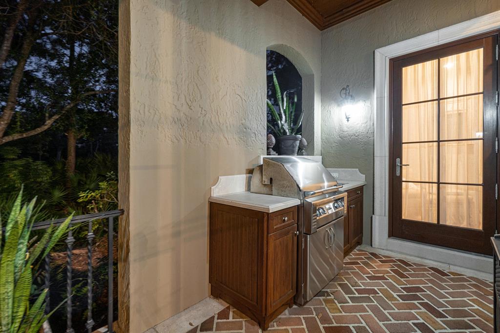 BEARS CLUB VILLAS CONDO - Residential