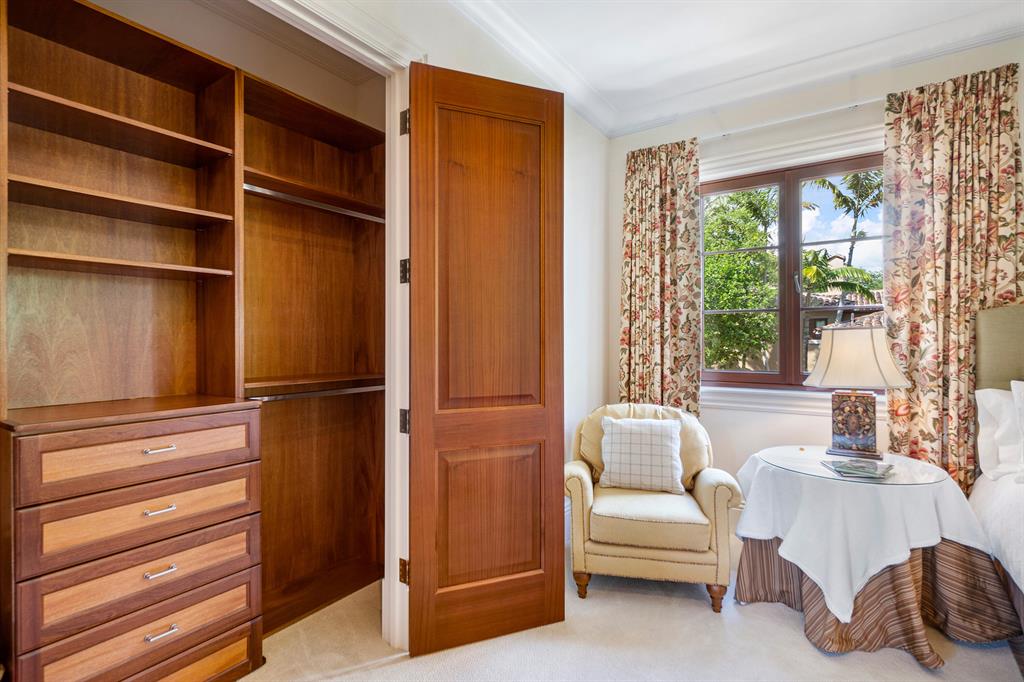 BEARS CLUB VILLAS CONDO - Residential