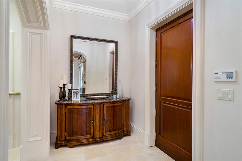 BEARS CLUB VILLAS CONDO - Residential