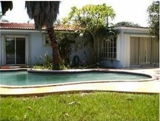 MARCH ESTATES - Residential