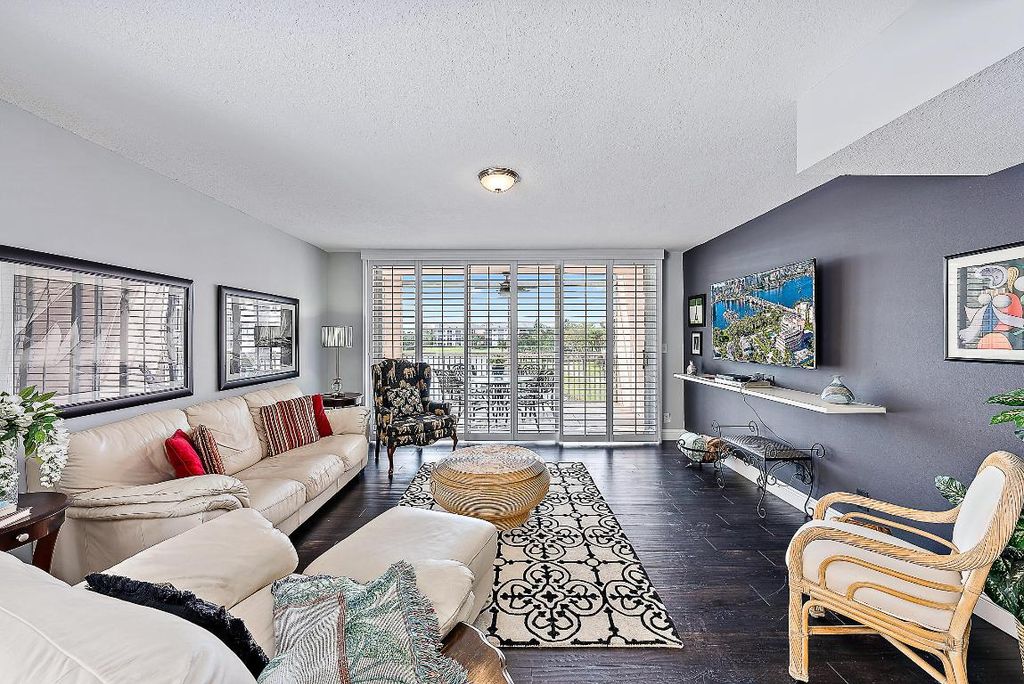 Photo of 353 S Us Highway 1 #B306, Jupiter, FL 33477 (MLS # R10940910)