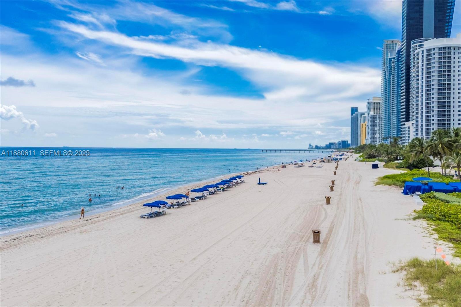 THE PINNACLE CONDO - Residential