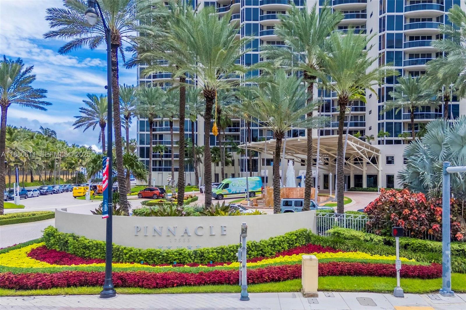 THE PINNACLE CONDO - Residential