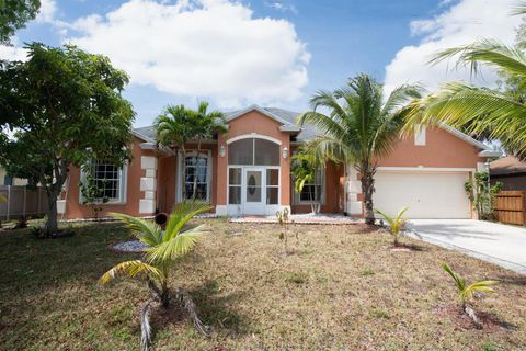 A home in Port St Lucie