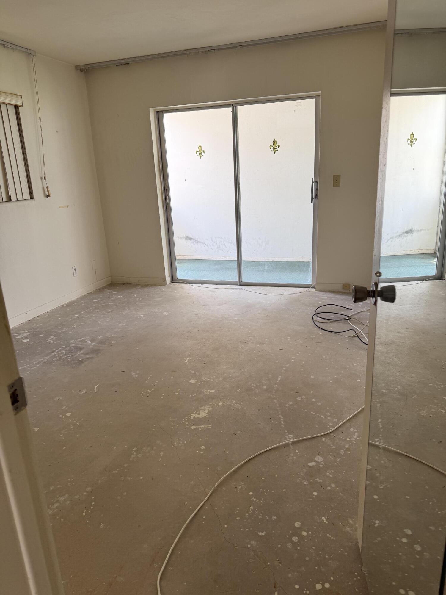 MURRY HILLS APT BLDG CONDO - Residential