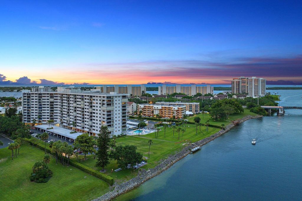 Photo of 336 Golfview Road #905, North Palm Beach, FL 33408 (MLS # B26046528)
