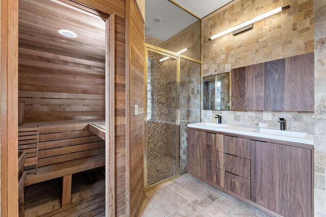 FLA FRUIT LANDS CO - Residential Lease