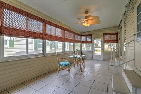 A home in Barefoot Bay