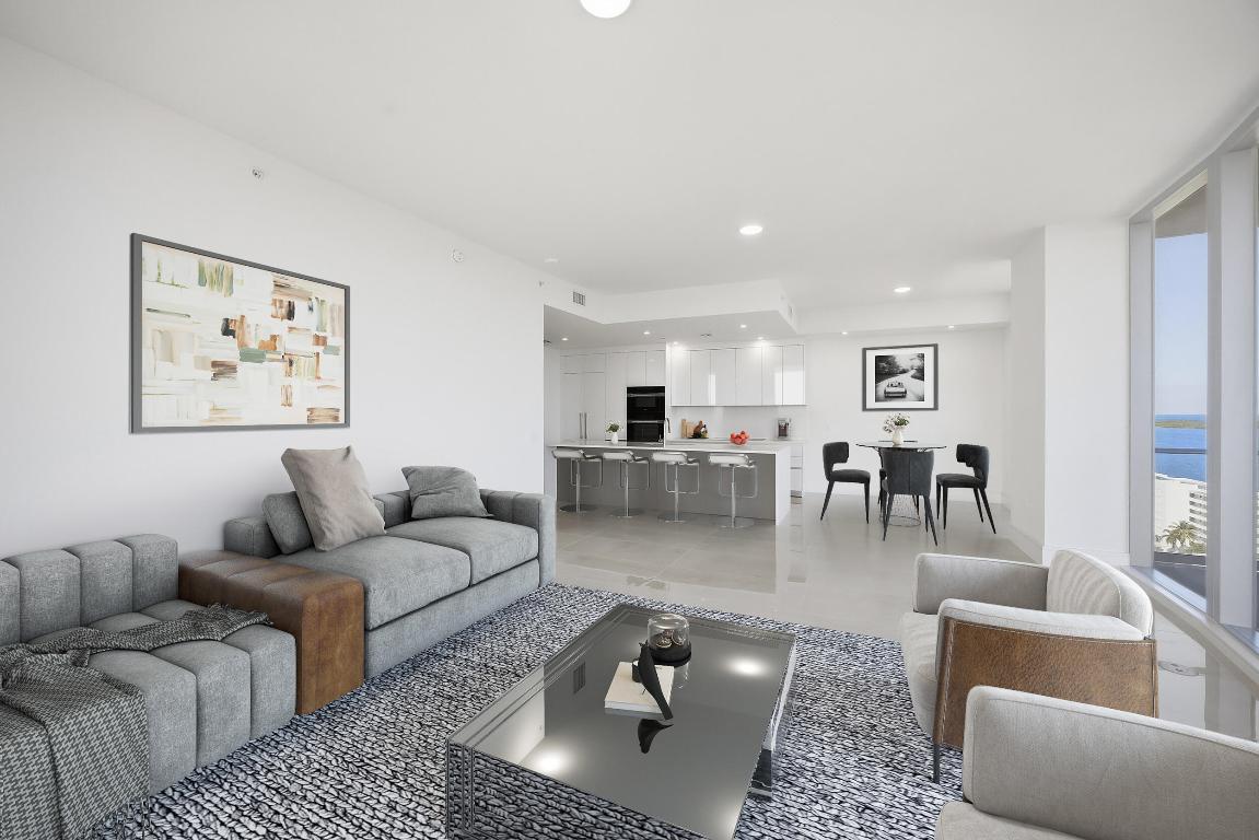 NAUTILUS 220 CONDOMINIUM - Residential