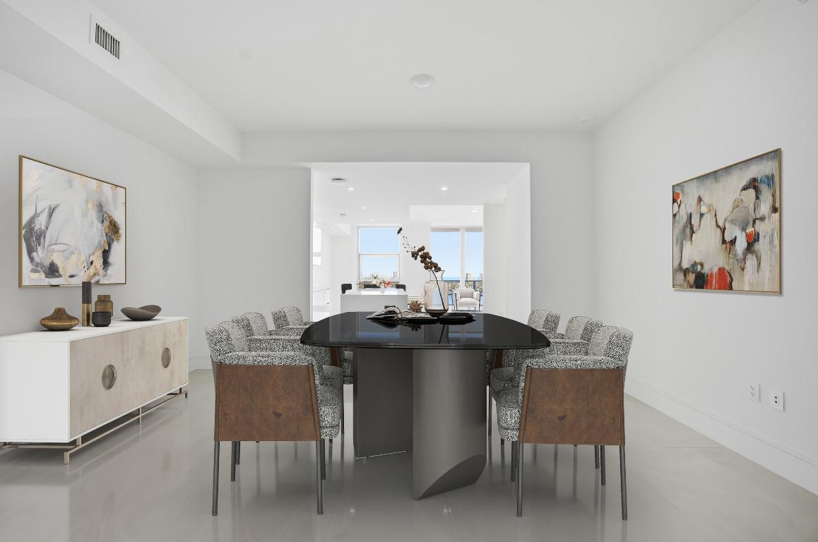 NAUTILUS 220 CONDOMINIUM - Residential