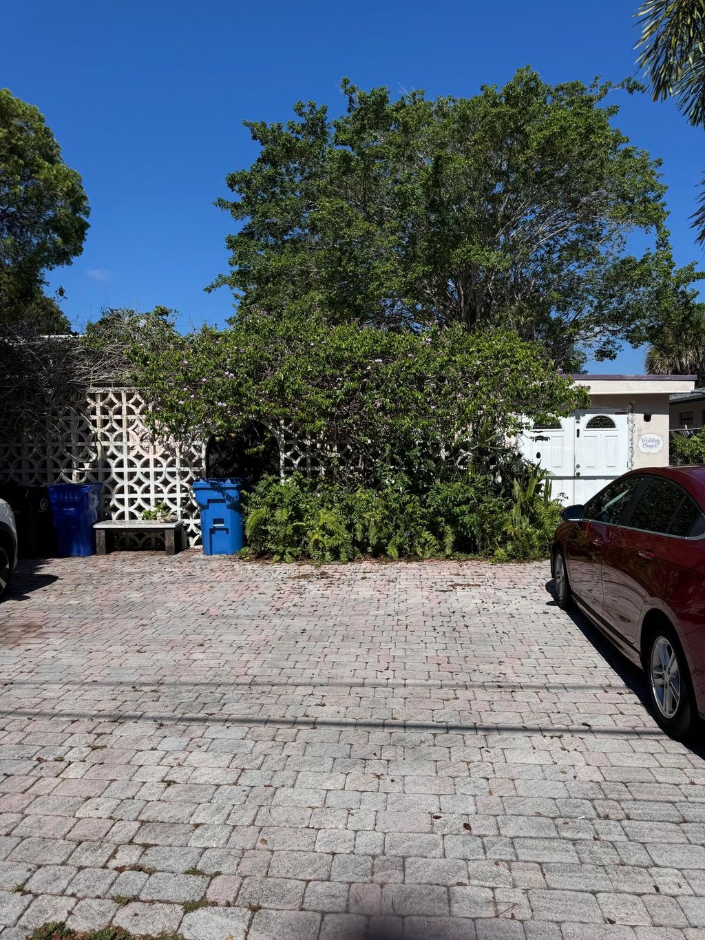 Photo of 1805 N Dixie Highway #1805, Fort Lauderdale, FL 33305 (MLS # B26034179)