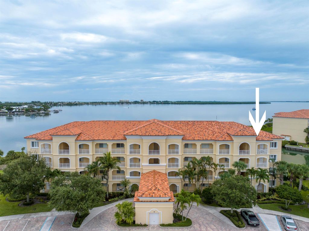 Photo of 4 E Harbour Isle Ph Drive #Ph06, Fort Pierce, FL 34949 (MLS # R11116372)