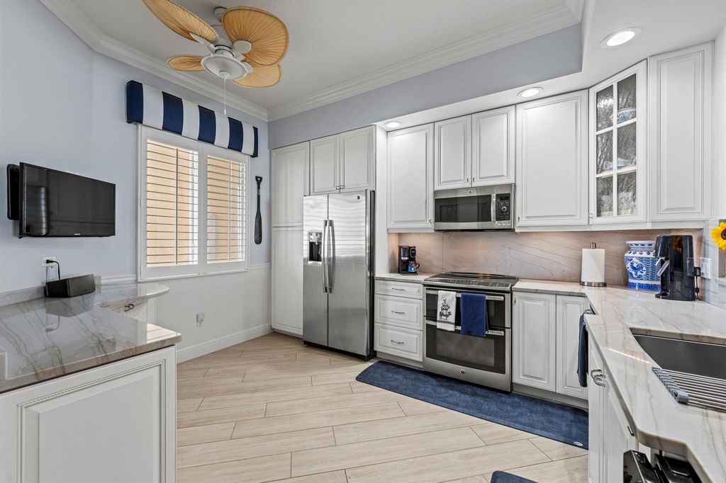 Photo of 4 E Harbour Isle Ph Drive #Ph06, Fort Pierce, FL 34949 (MLS # R11116372)