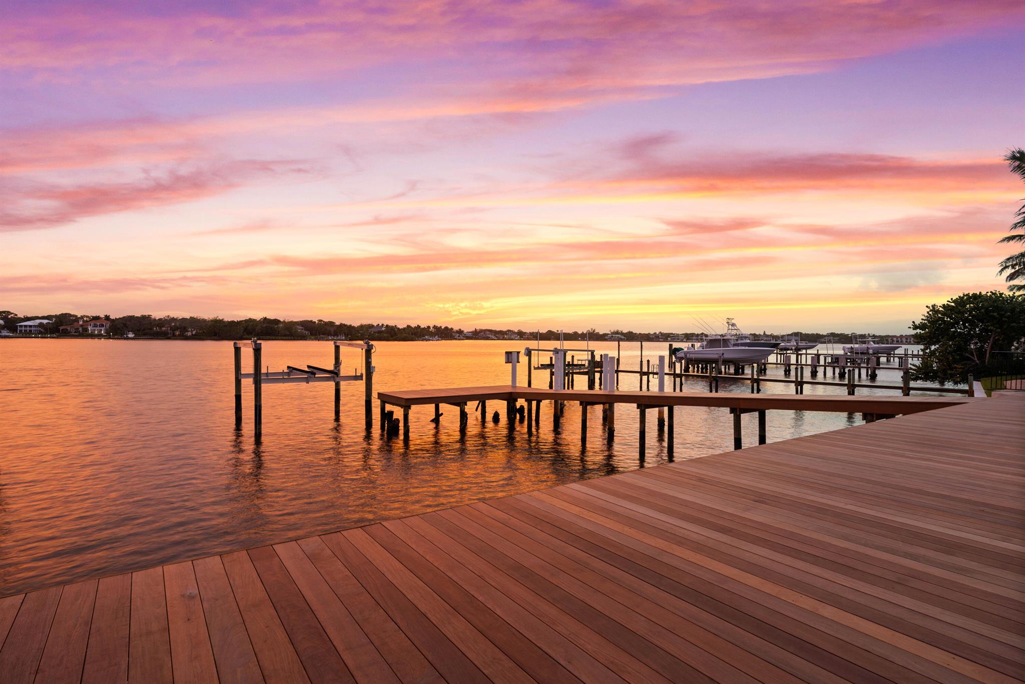 TEQUESTA - Residential