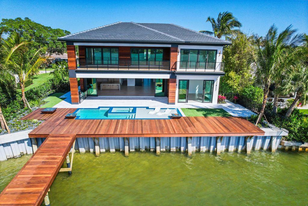 Photo of 43 River Drive, Tequesta, FL 33469 (MLS # R10959237)