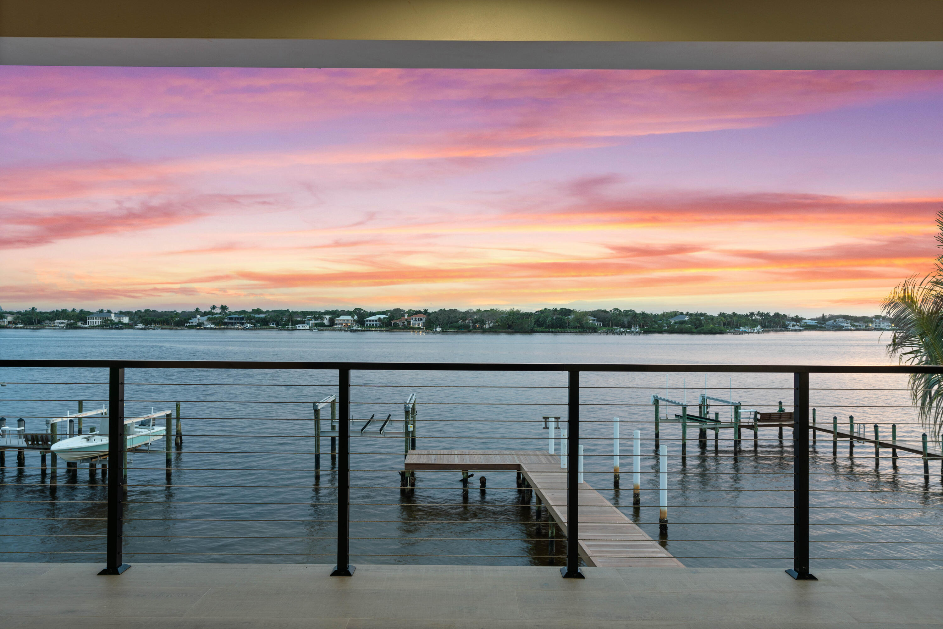 TEQUESTA - Residential