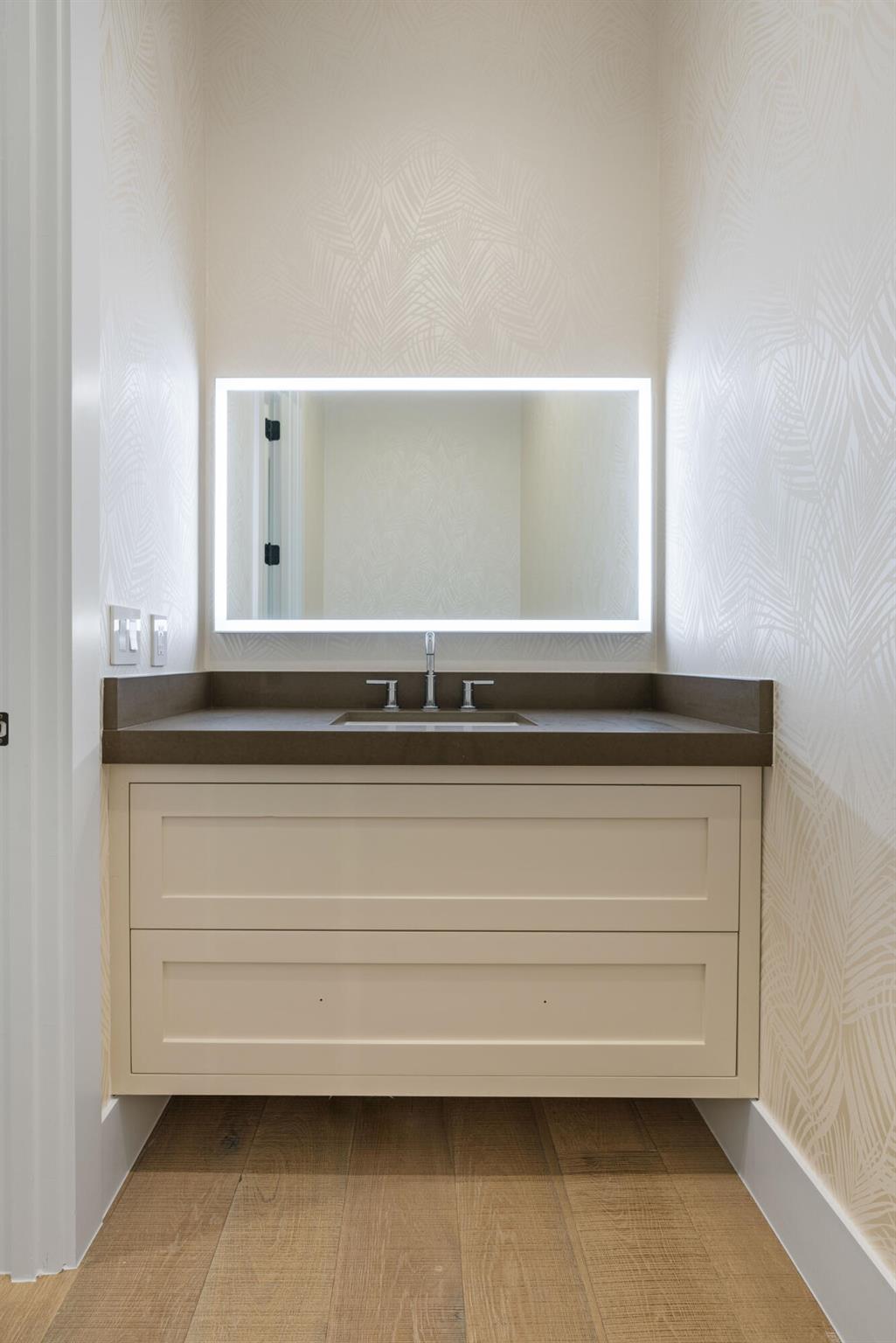 TEQUESTA - Residential