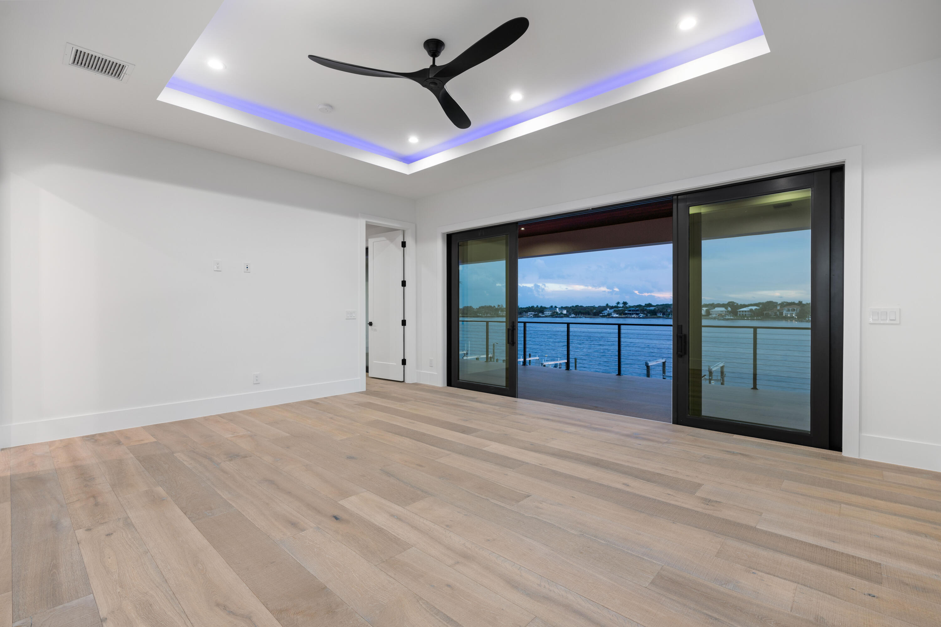 TEQUESTA - Residential