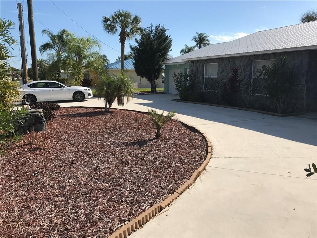 Photo of 322 S Naranja Avenue, Port Saint Lucie, FL 34983 (MLS # F10318406)