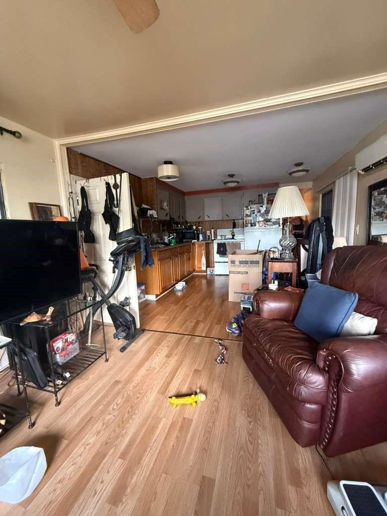 EVERGLADES LAKEs - Residential