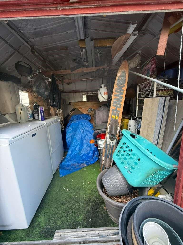 EVERGLADES LAKEs - Residential