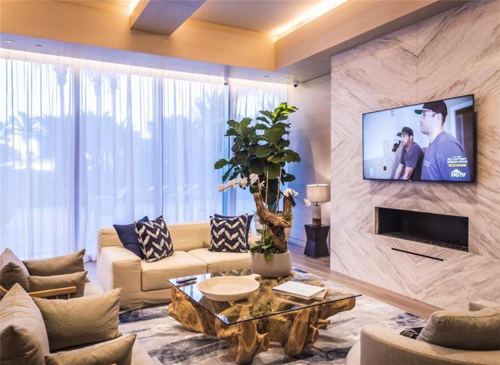 Auberge Beach Residences - Residential