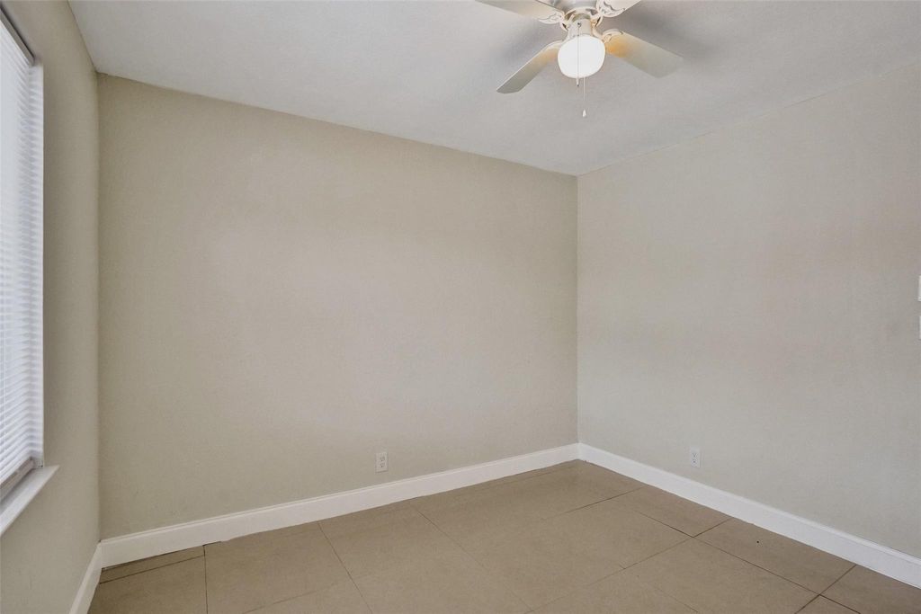 Photo of 2880 NW 14th St, Fort Lauderdale, FL 33311 (MLS # F10497887)