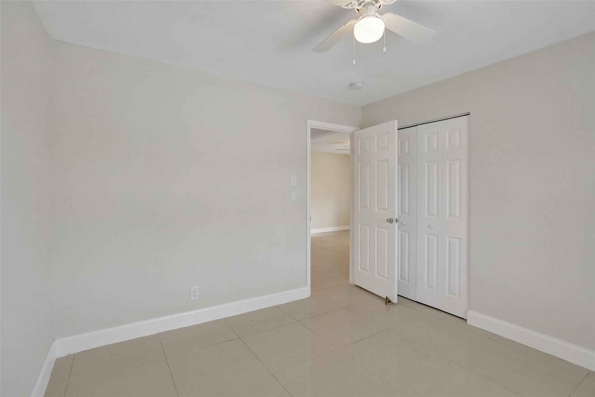 2880 NW 14th St