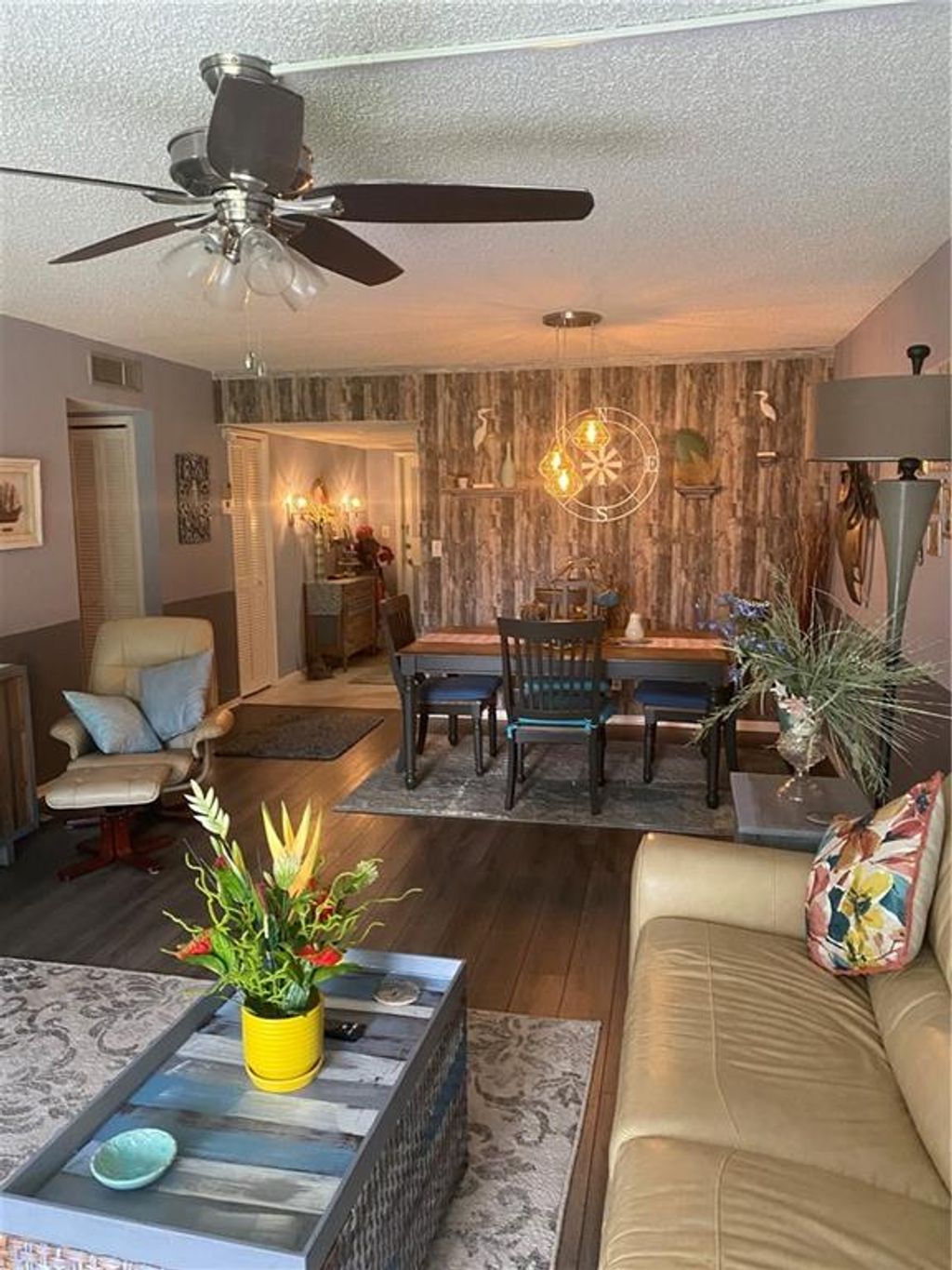 Photo of 500 Oaks Ln #109, Pompano Beach, FL 33069 (MLS # F10263450)