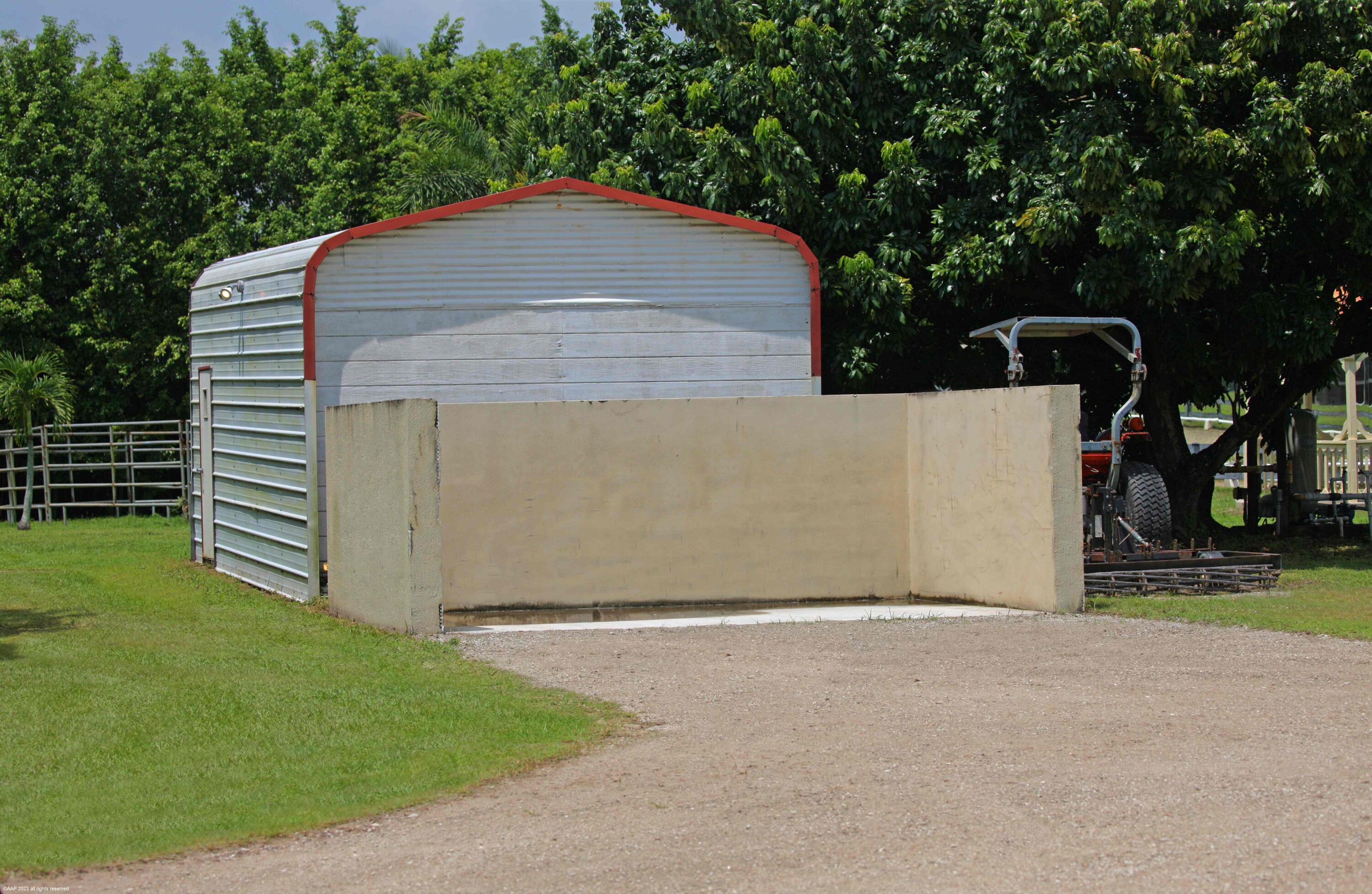 13-44-40~ W 344.38 FT OF E  2981.05 FT OF N 697.03 - Residential