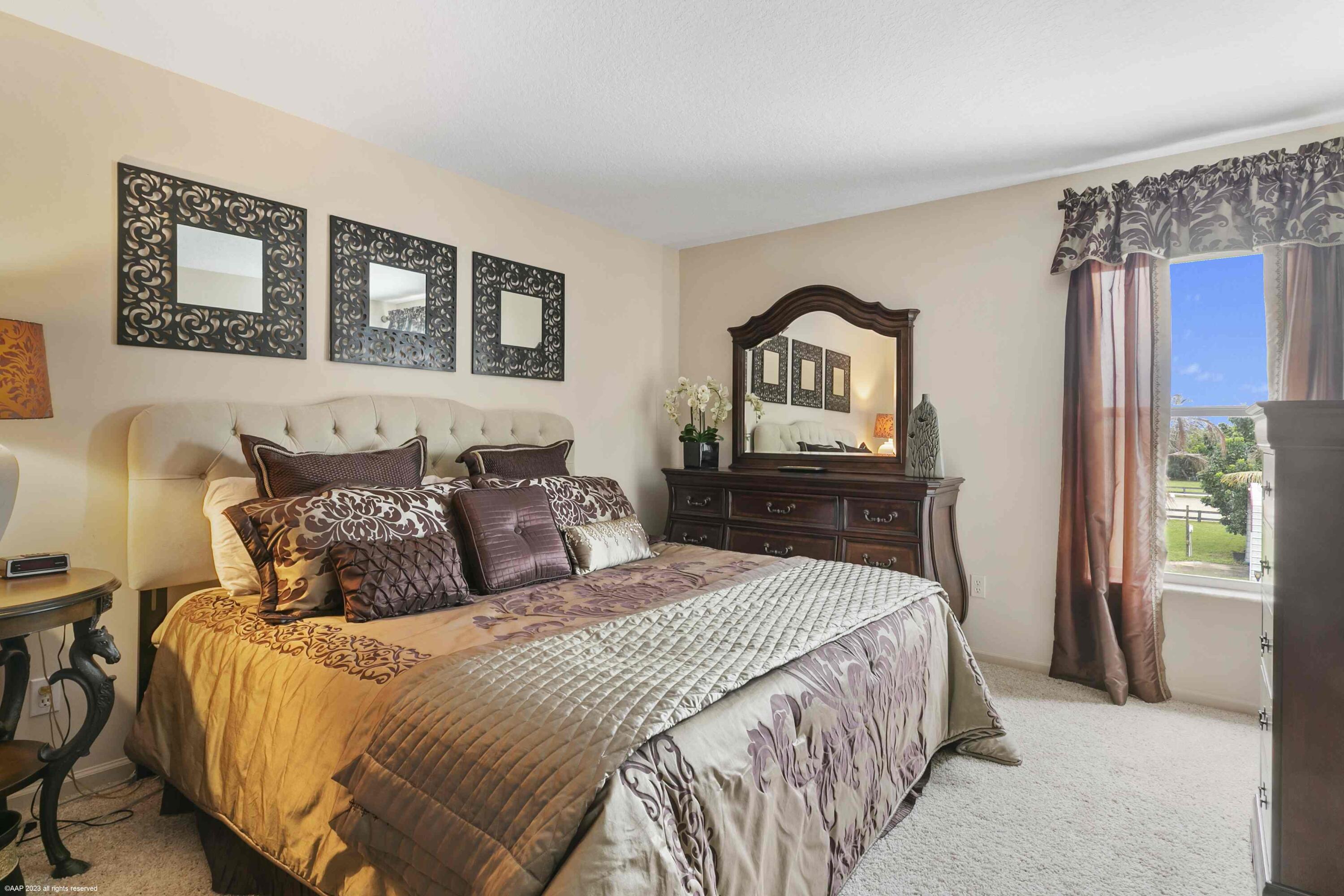 13-44-40~ W 344.38 FT OF E  2981.05 FT OF N 697.03 - Residential