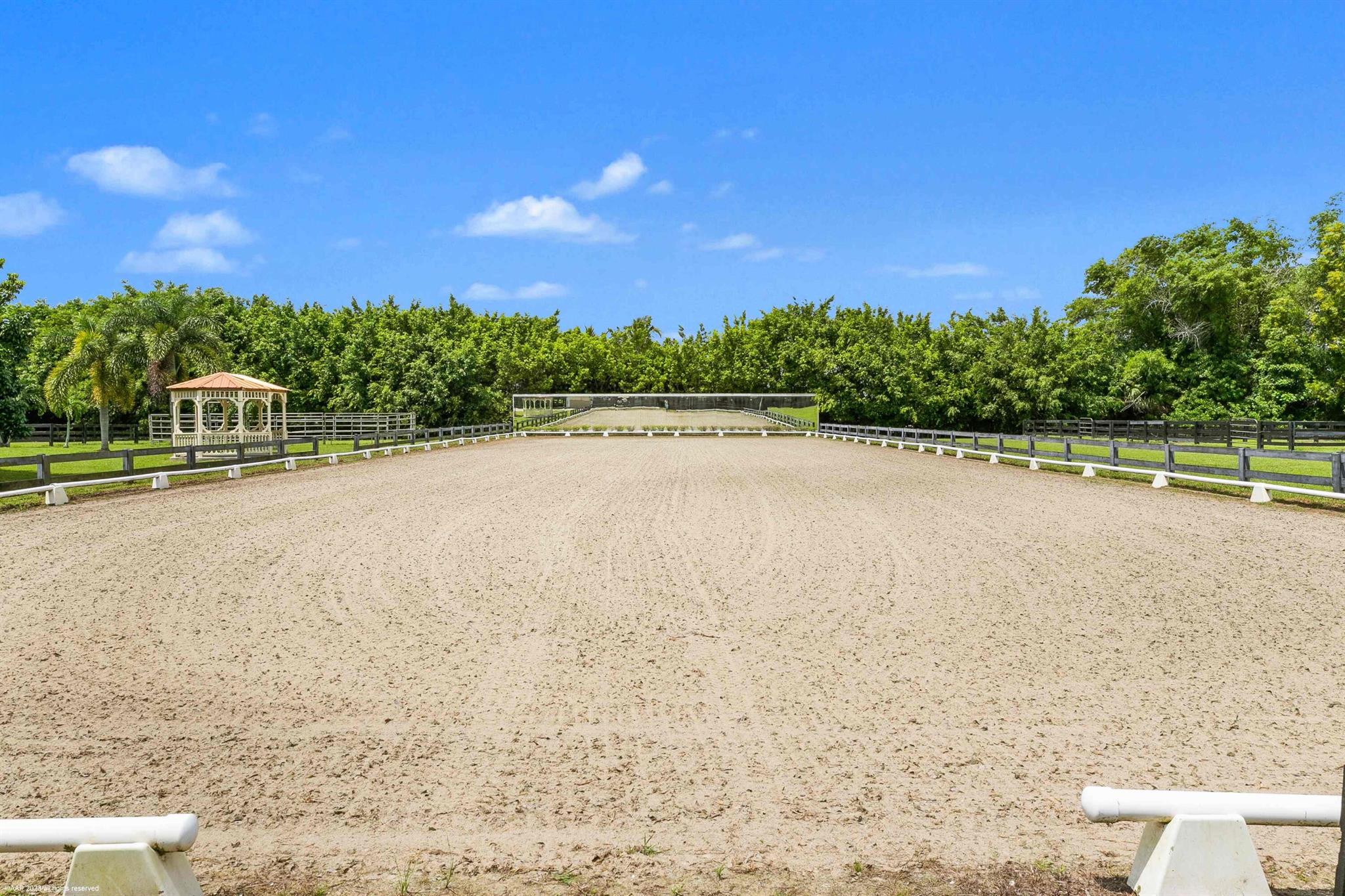 13-44-40~ W 344.38 FT OF - Residential