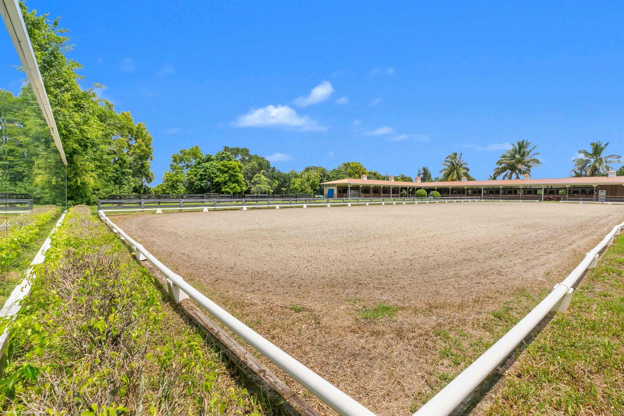 13-44-40~ W 344.38 FT OF - Residential