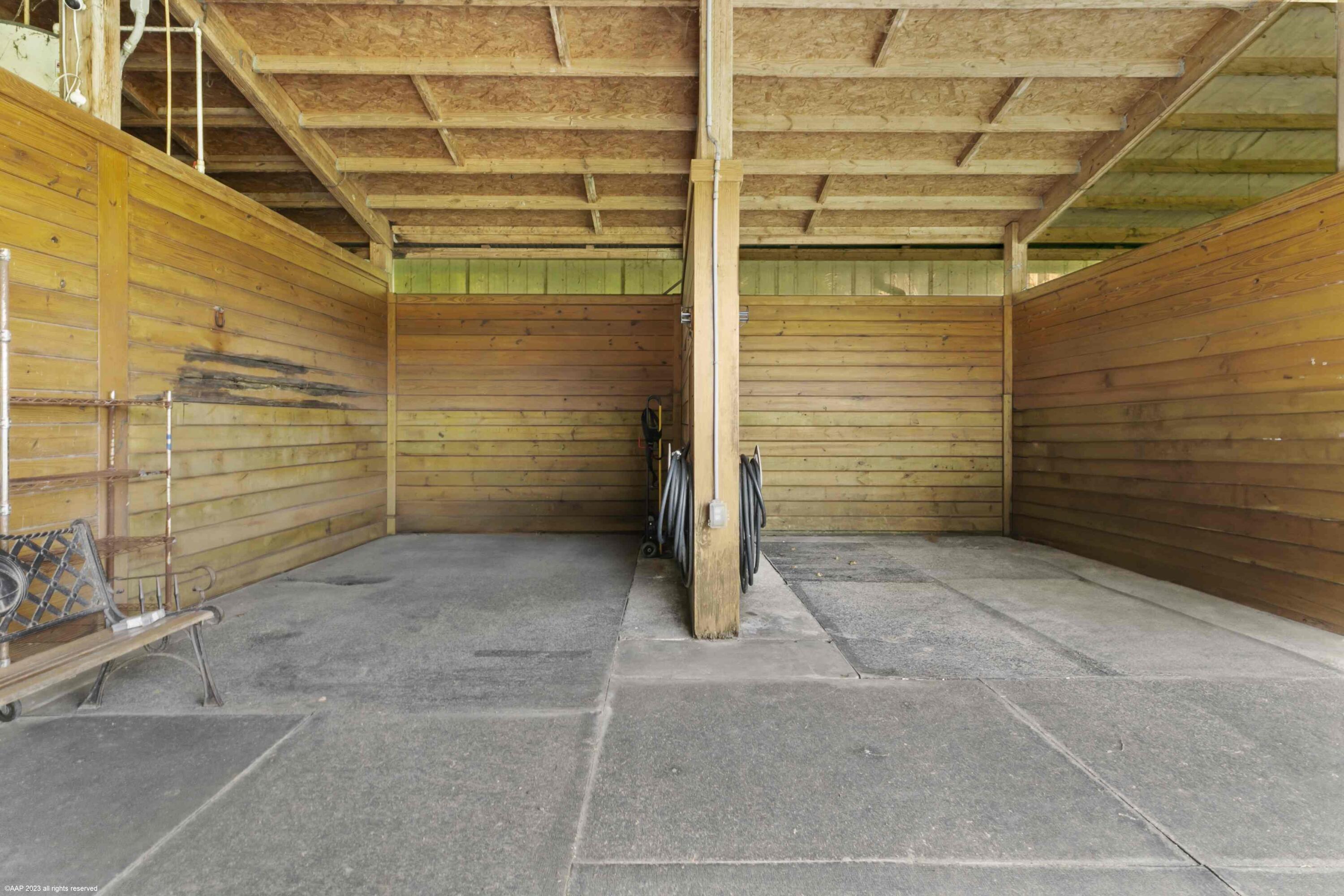 13-44-40~ W 344.38 FT OF E  2981.05 FT OF N 697.03 - Residential