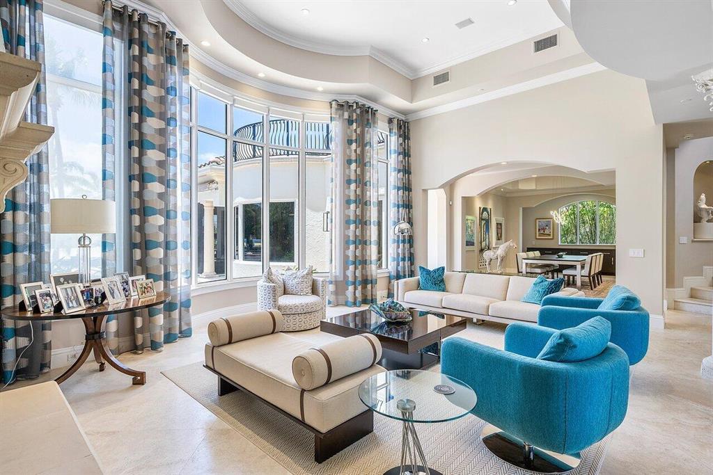 ROYAL PALM YACHT & COUNTRY CLUB - Residential